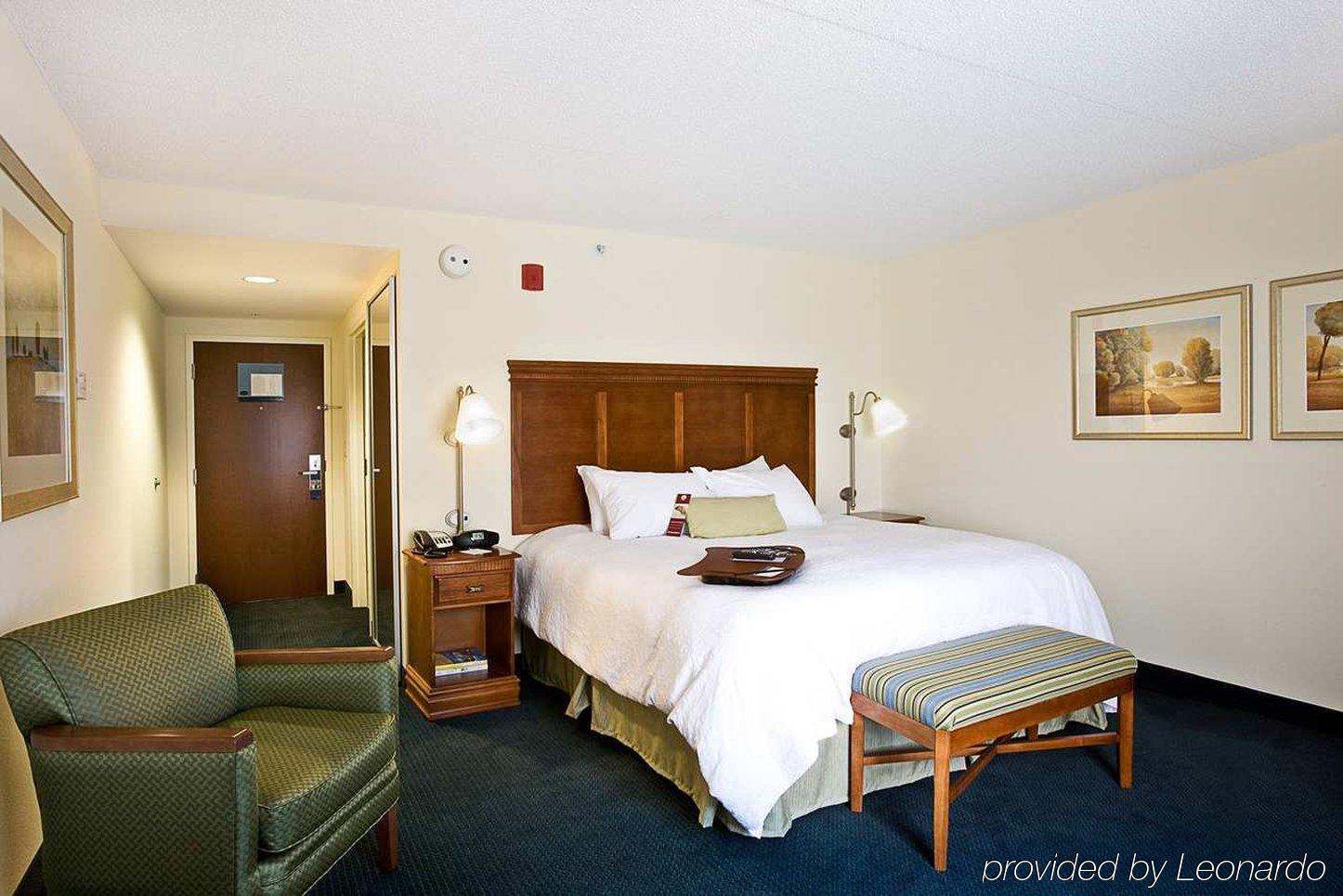 Hampton Inn Belmont At Montcross Oda fotoğraf