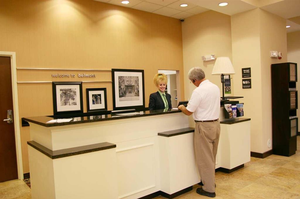 Hampton Inn Belmont At Montcross İç mekan fotoğraf